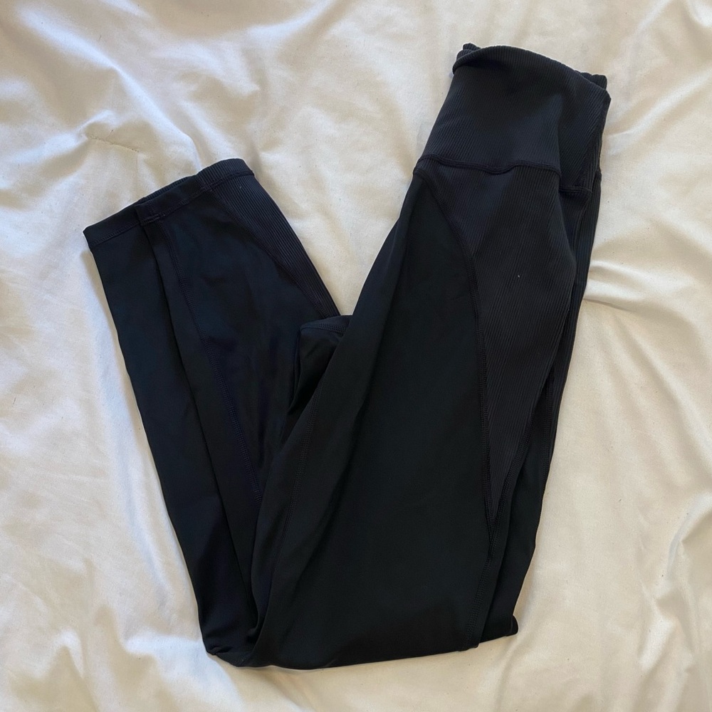 Aeire Leggings
